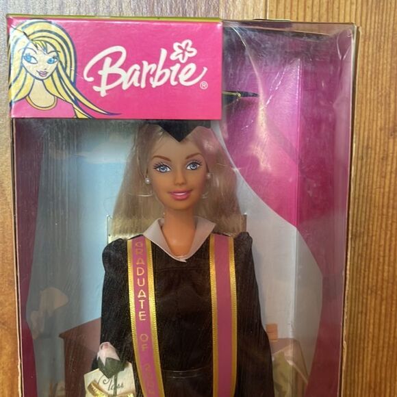 My Graduation 2004 Mattel Barbie Doll Black Gown #C5266 English & Spanish - Picture 2 of 6